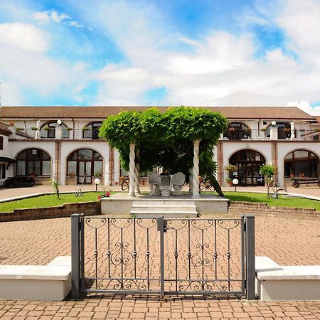 Il Carrettino Country Hotel ตอร์โตนา ภายนอก รูปภาพ