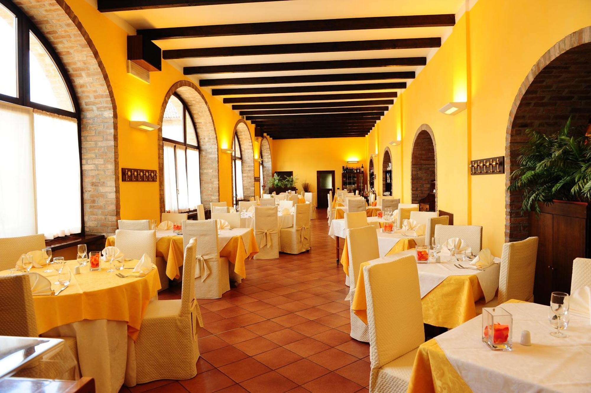 Il Carrettino Country Hotel ตอร์โตนา ภายนอก รูปภาพ